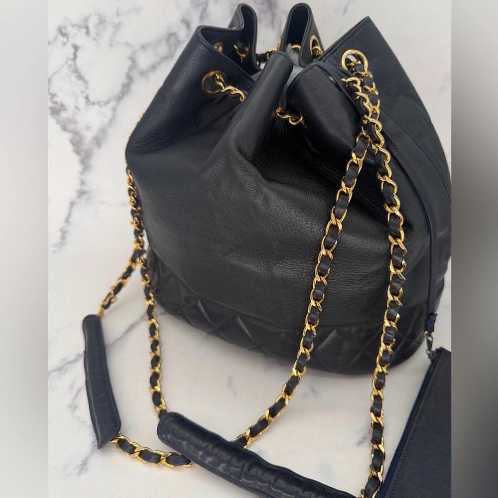 Chanel 1980’s Large Gabrielle Matelasse Aged Leather Hobo Drawstring Bucket Bag - Picture 12 of 14